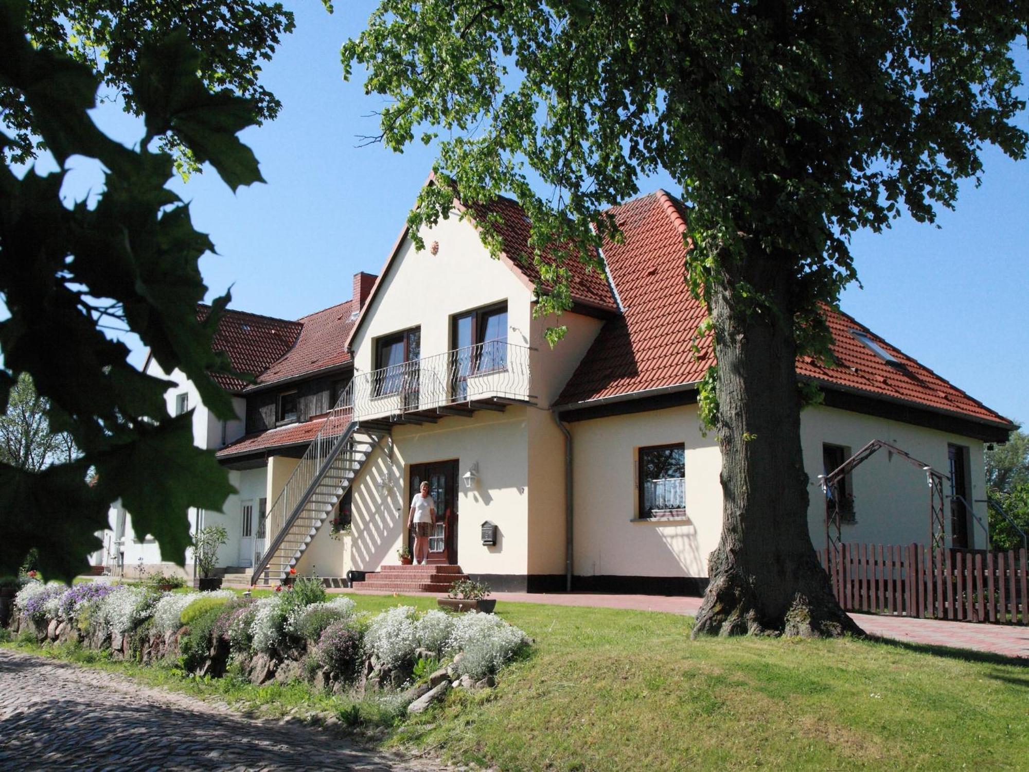 Snug Apartment In Kr Pelin Germany Klein Nienhagen Exteriör bild