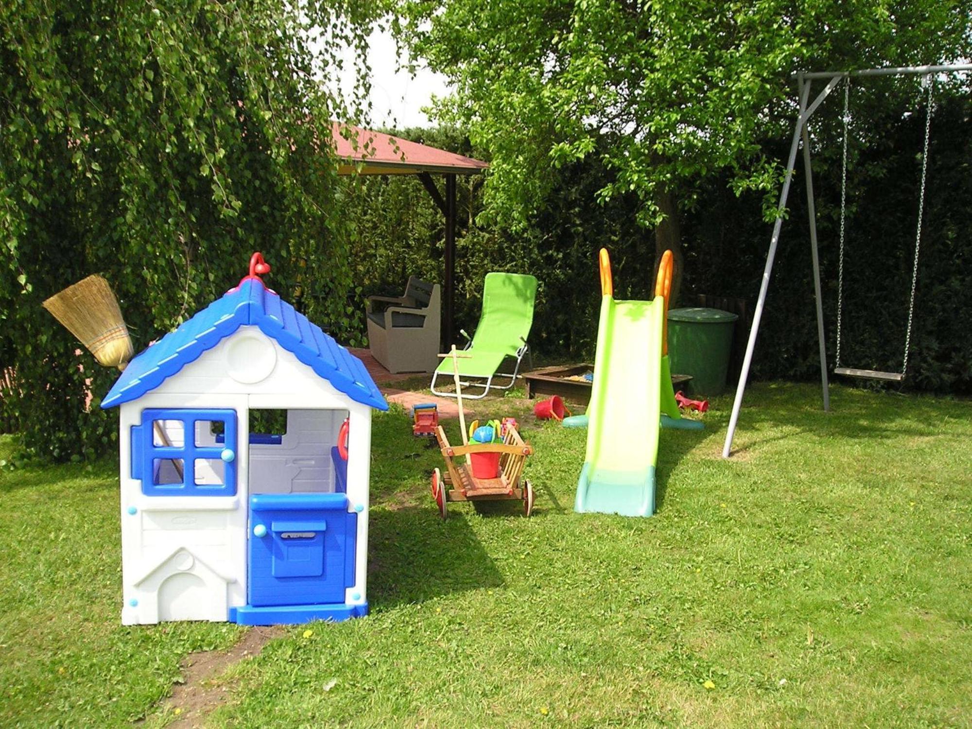 Snug Apartment In Kr Pelin Germany Klein Nienhagen Exteriör bild